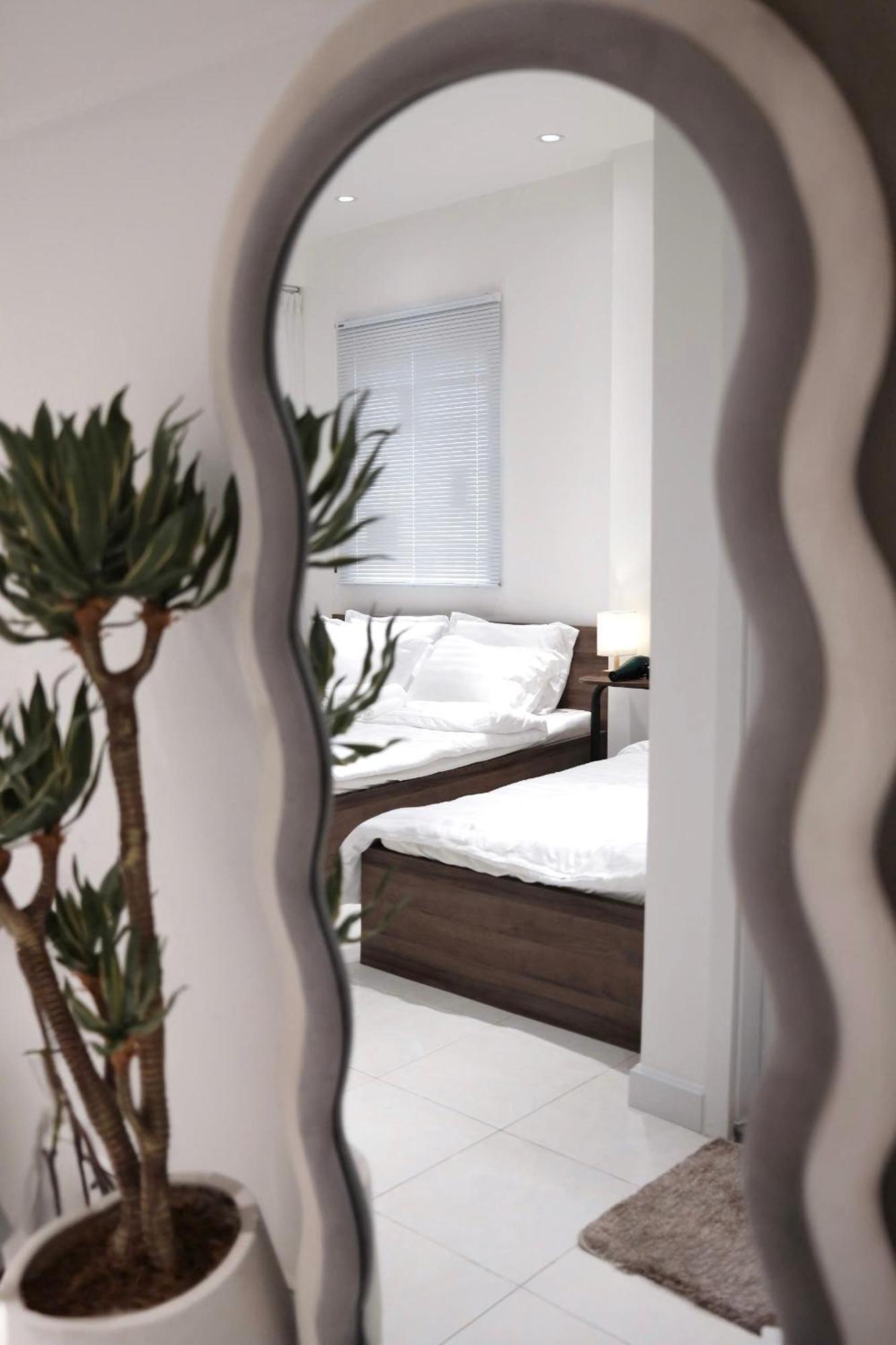 Benhouse Homestay Ho Chi Minh City Exterior photo